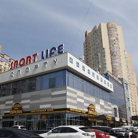 קייב Solo Apartment Dragomanova מראה חיצוני תמונה