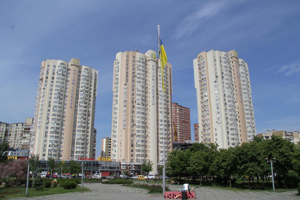 קייב Solo Apartment Dragomanova מראה חיצוני תמונה